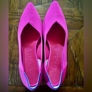 Rothy’s Dragonfruit Pink The Point Shoe size 10.5 like new